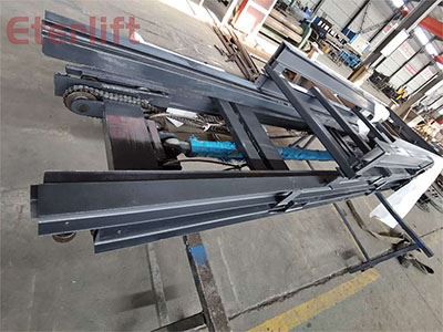 small goods lift small goods lift