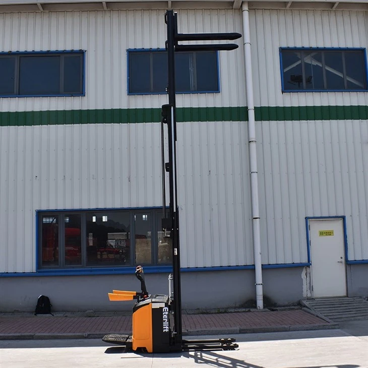 5m stacker